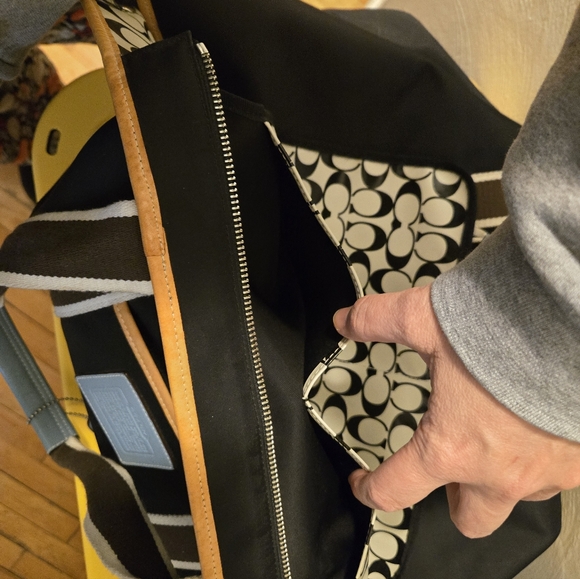 Coach Vintage Hamptons Weekend XL Nylon Travel Tote - Black/Blue - Picture 12 of 16